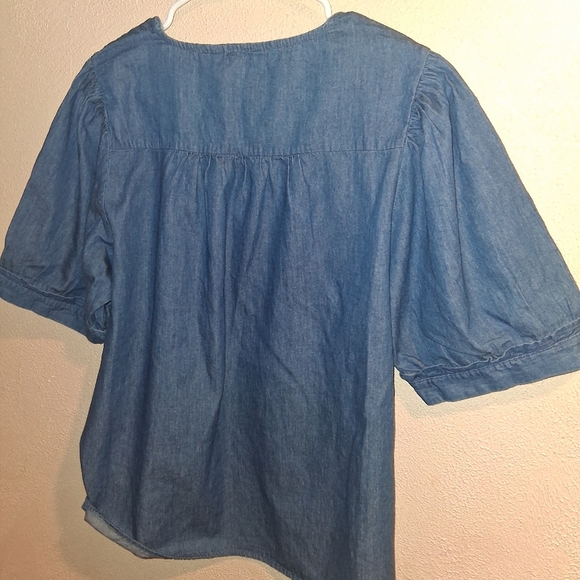 Draper James V-Neck Top in Chambray Puff Sleeve Blue XL - Picture 9 of 9